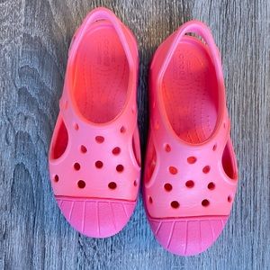 Girls Crocs size C 10